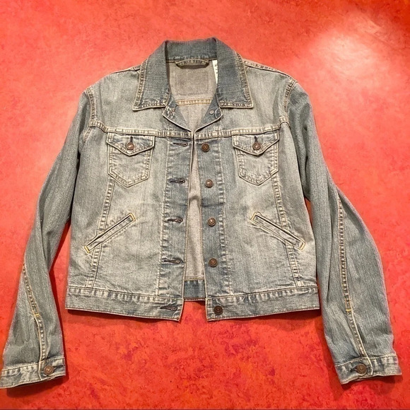 LEVI’S Signature Jean Jacket, Small (4/6) - Picture 1 of 5